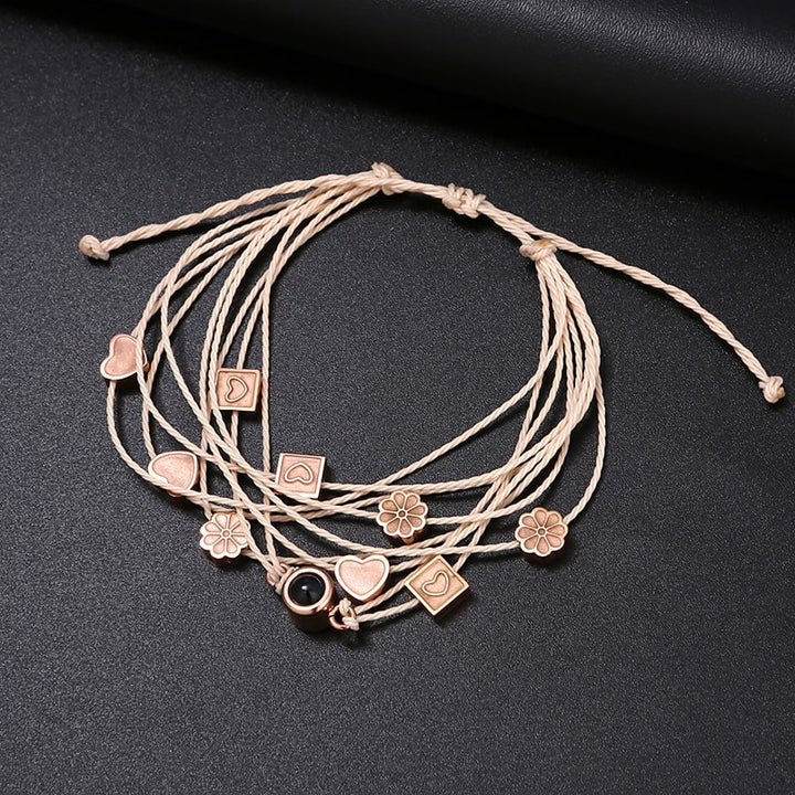 Personalisiertes Fotoarmband mit Liebesanhängern