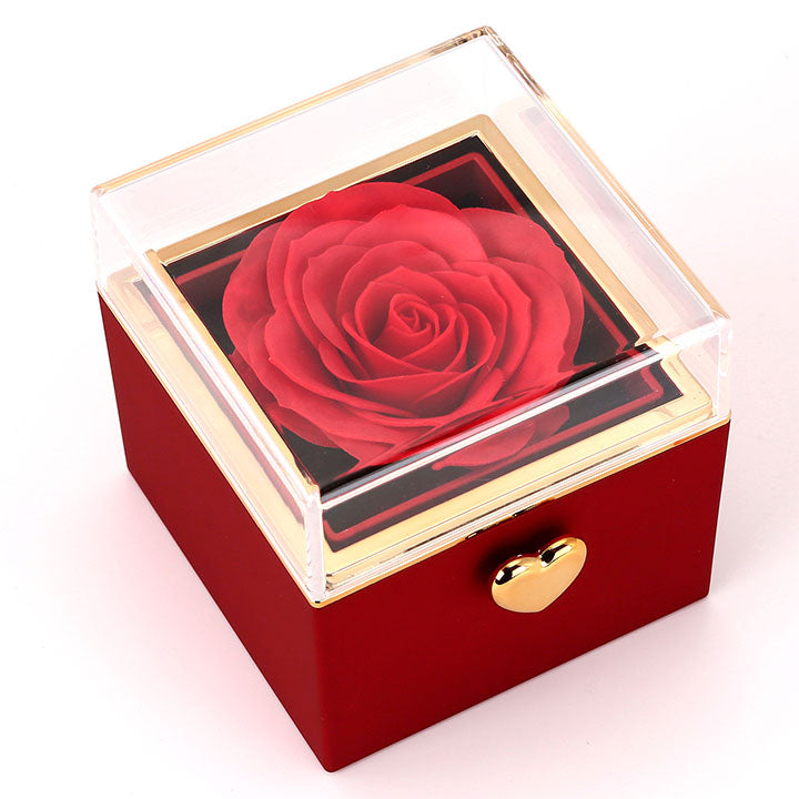 Überraschung-Rosenbox mit 14k Herz-Herzkette & Notiz