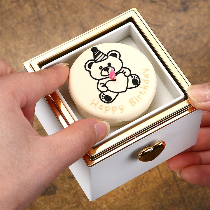 Kuchen Überraschung-Box mit 14k Herz-Herzkette & Notiz