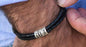 Personalisiertes Lederarmband mit Namensringen