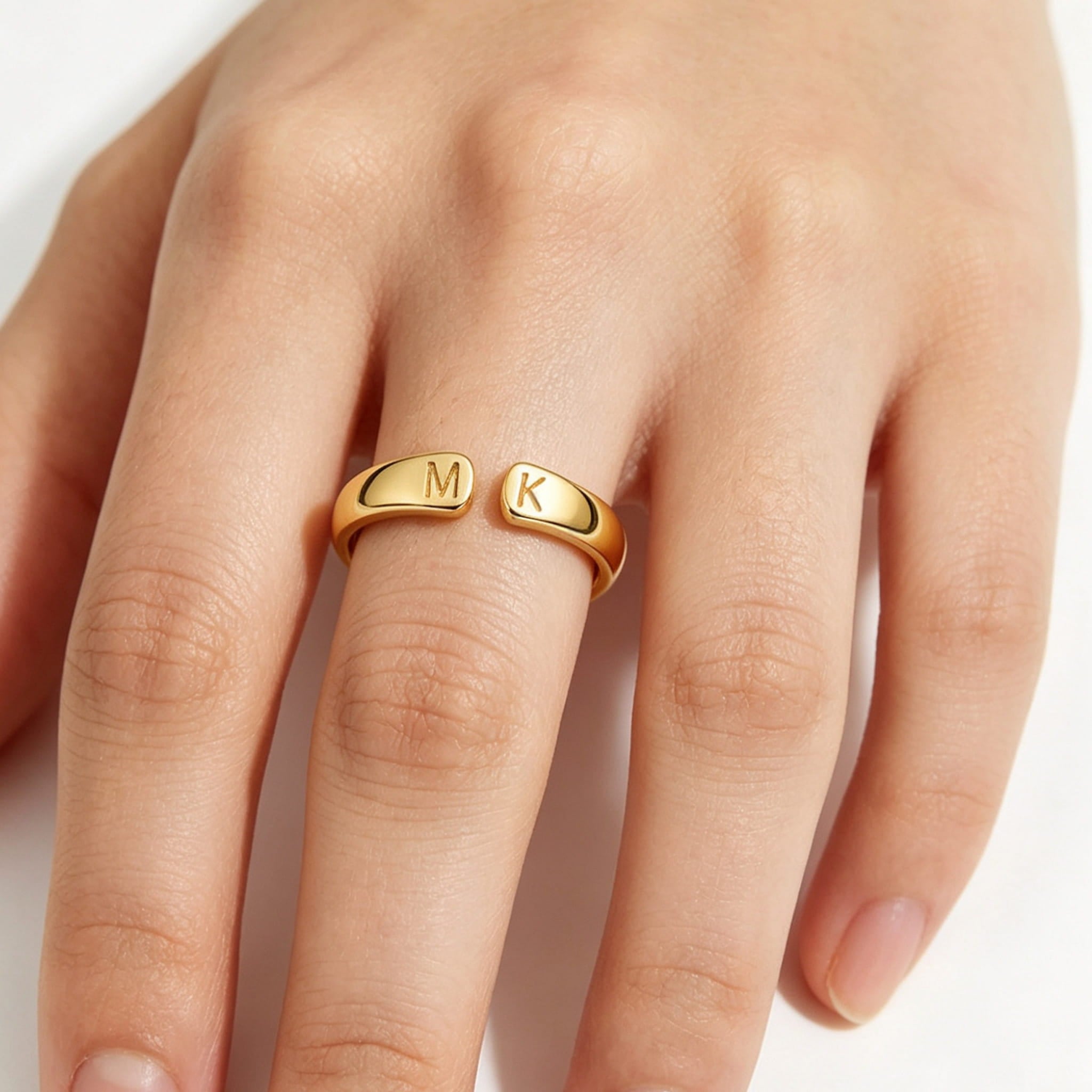 Verstellbarer Initialen Ring