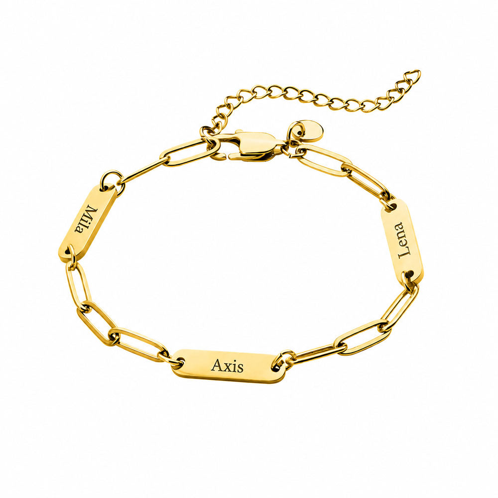 Personalisiertes Familienarmband mit Namensanhängern