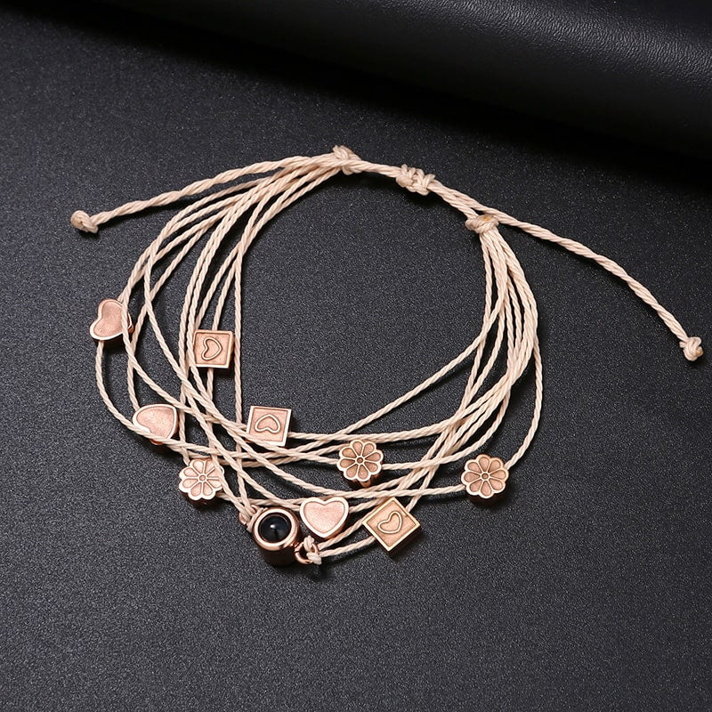 Personalisiertes Fotoarmband mit Liebesanhängern