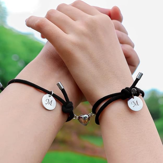Magnetische Partner Armbänder Set mit Initialen