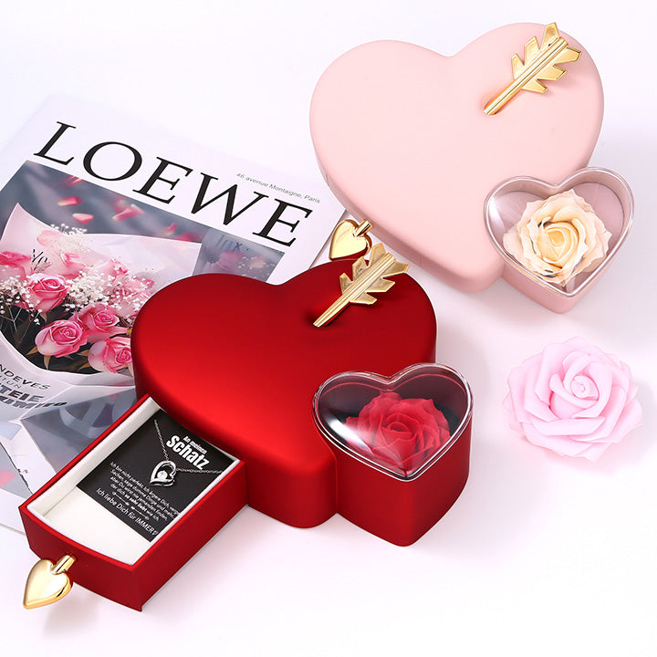 Amour Rosenbox - mit versteckter Herz Halskette & romantischer Notiz - An meinen Schatz