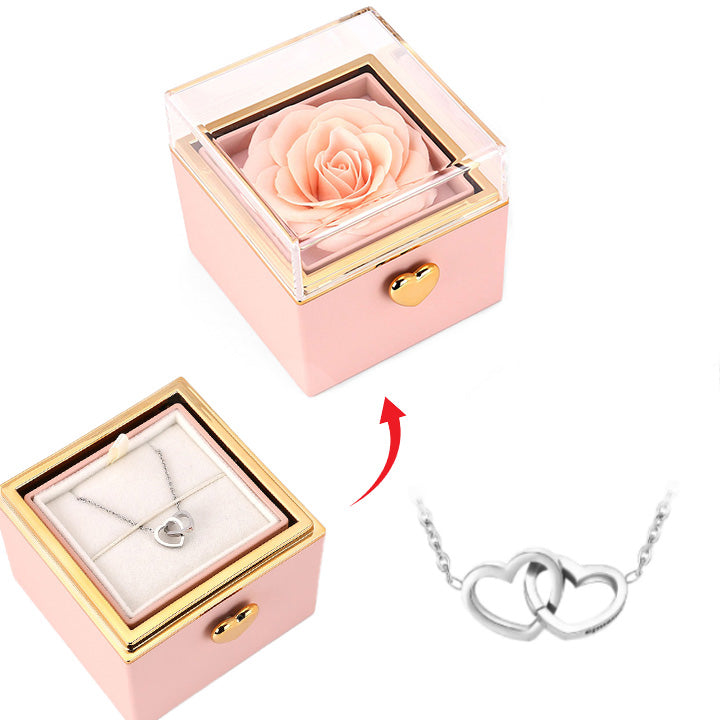 Überraschung-Rosenbox - 18k Doppel-Herzkette mit Gravur