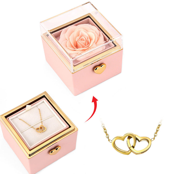 Überraschung-Rosenbox - 18k Doppel-Herzkette mit Gravur