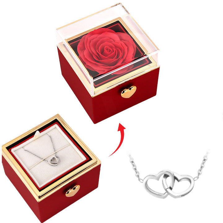 Überraschung-Rosenbox - 18k Doppel-Herzkette mit Gravur