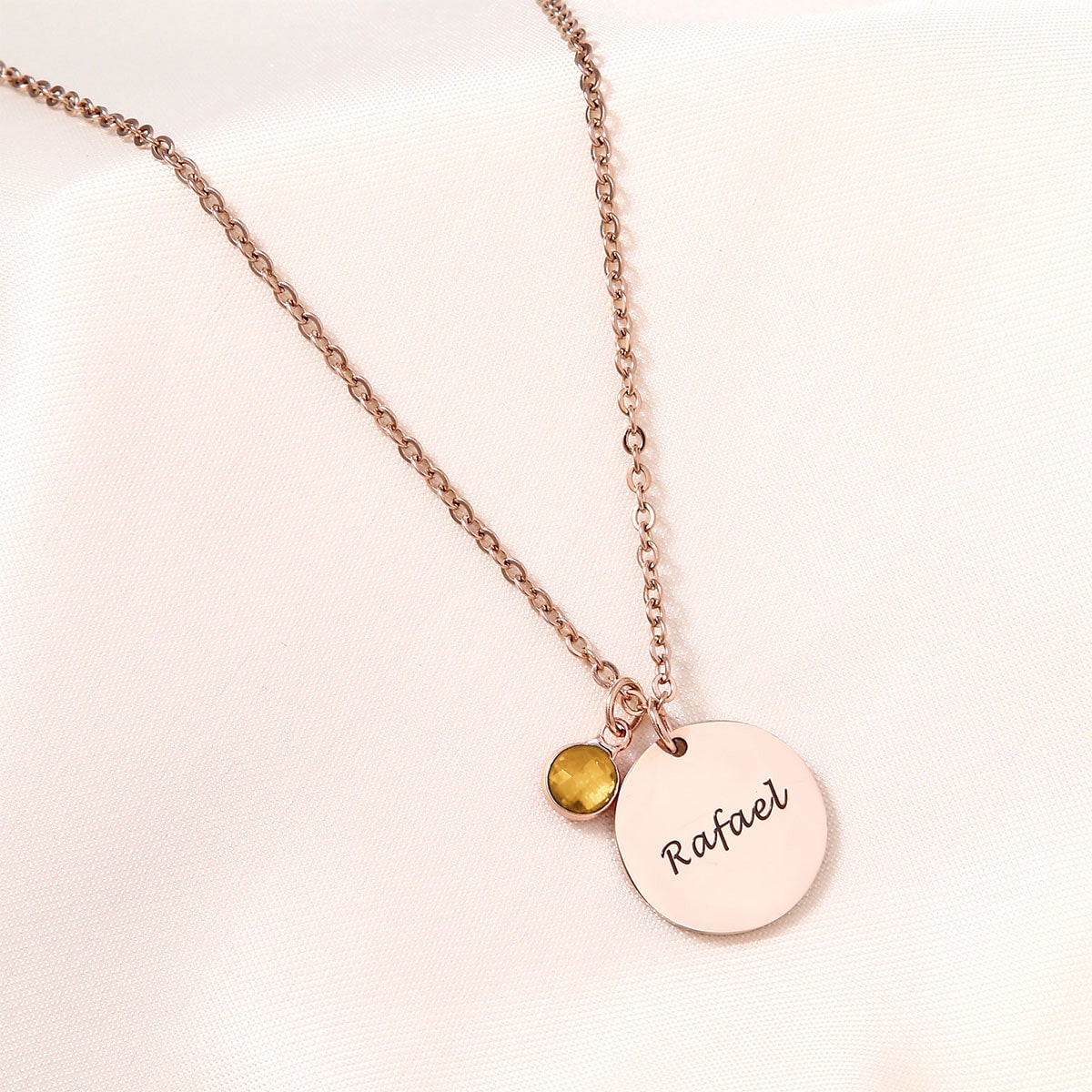 Individuelle Namenskette mit Geburtsstein