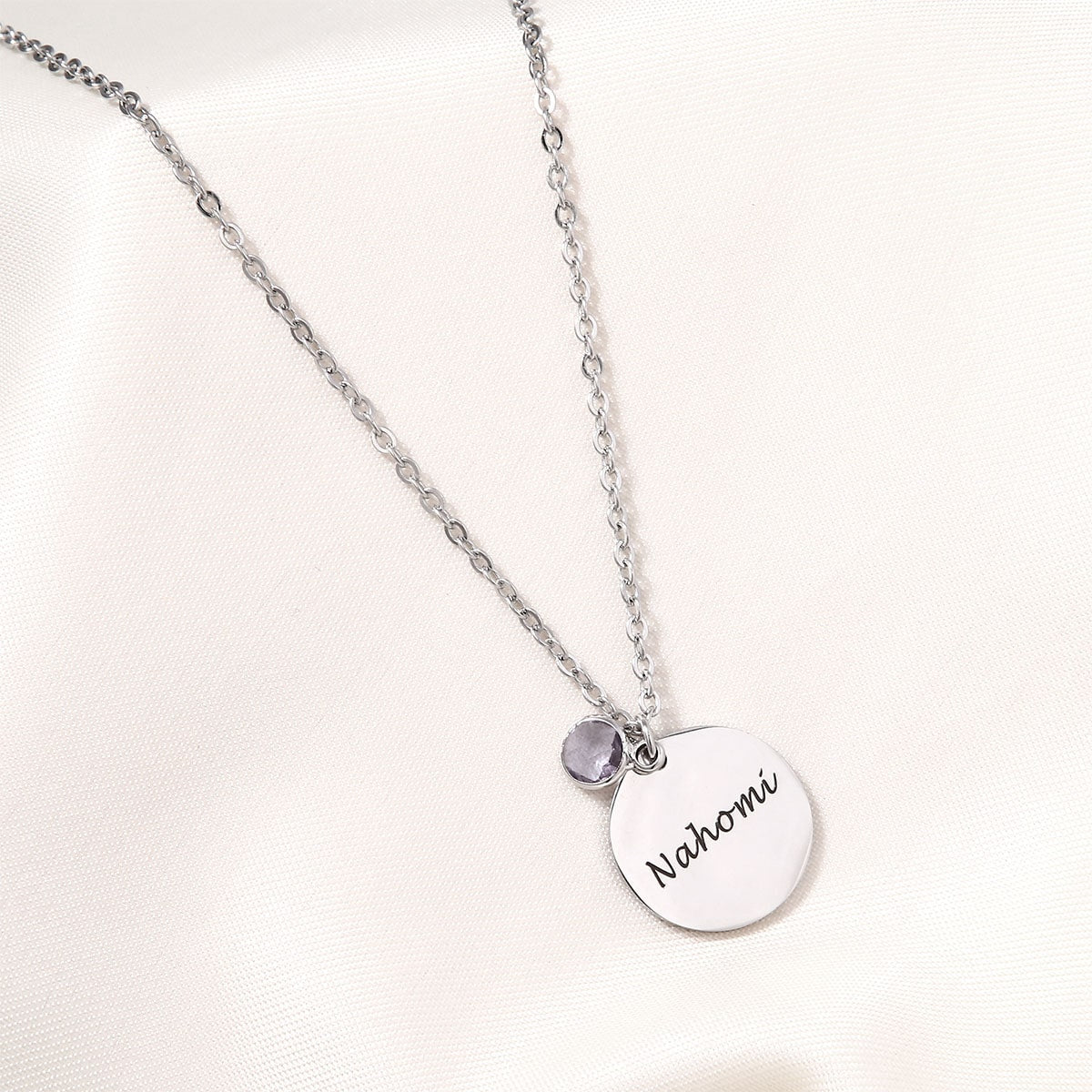 Individuelle Namenskette mit Geburtsstein