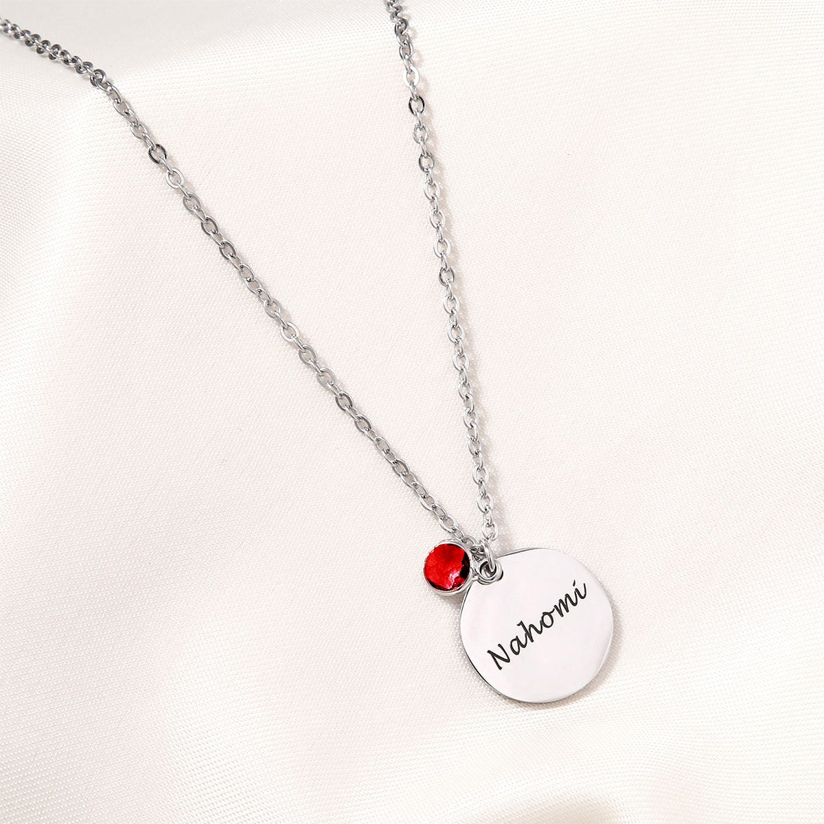 Individuelle Namenskette mit Geburtsstein