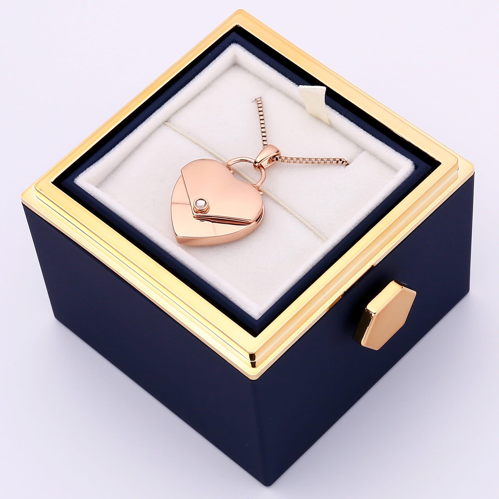 Rosenbox mit Herzkette mit Gravur