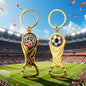 Fußball Pokal Schlüsselanhänger mit Flaschenöffner – Goldfarbener Anhänger mit Fußballmotiv
