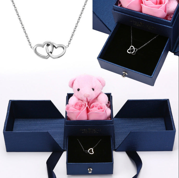 Rosenbär Box - Gravierte Halskette & ewige Rosen