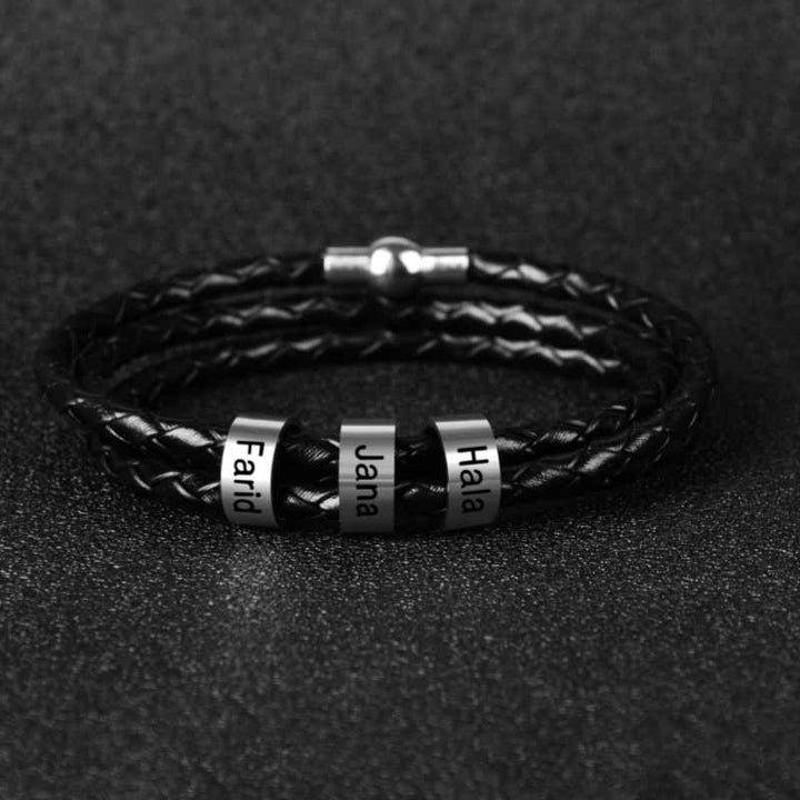 Personalisiertes Lederarmband mit Namensringen
