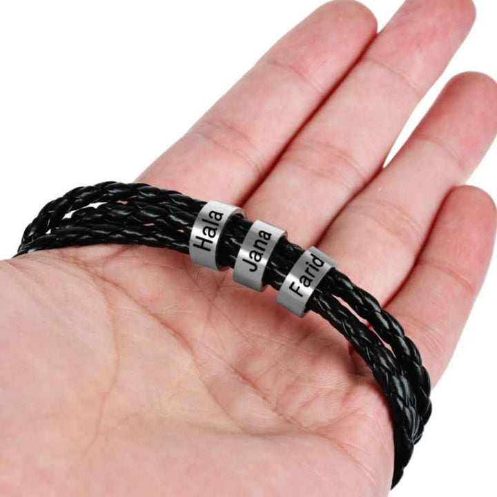 Personalisiertes Lederarmband mit Namensringen