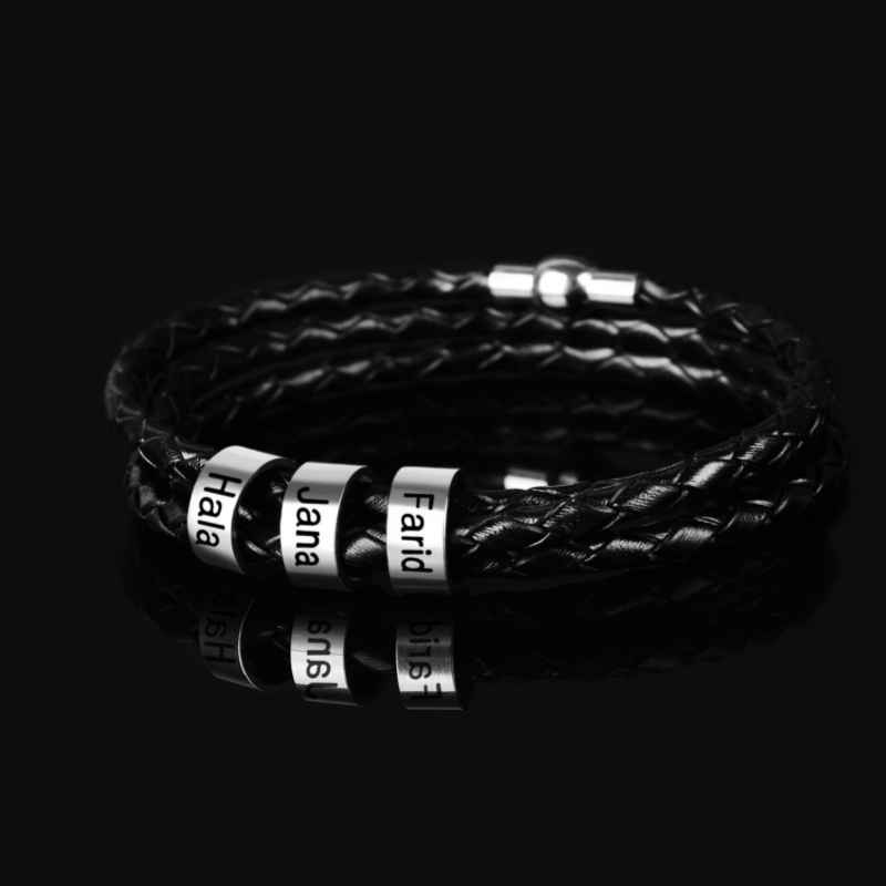 Personalisiertes Lederarmband mit Namensringen