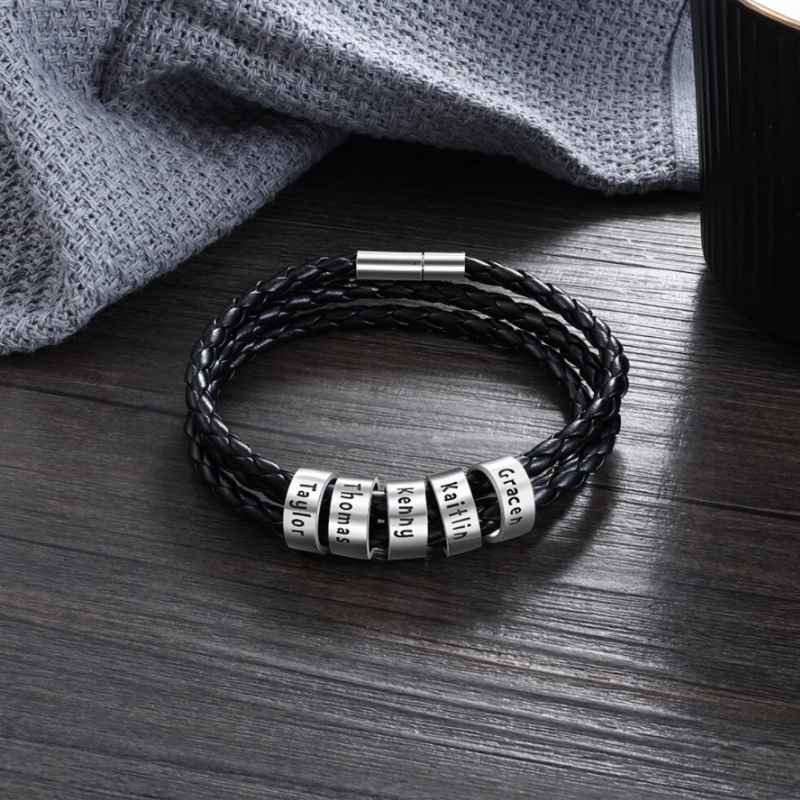 Personalisiertes Lederarmband mit Namensringen
