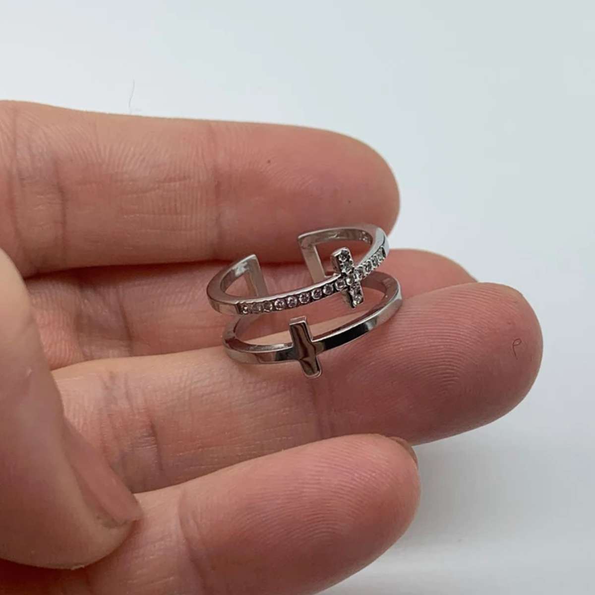 Verstellbarer Kreuz Ring - Cubic Zirkonia Steine