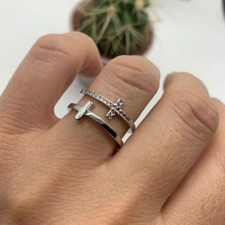 Verstellbarer Kreuz Ring - Cubic Zirkonia Steine